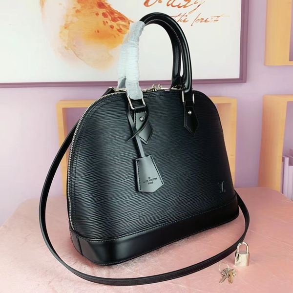 ルイヴィトンバッグ背面デザイン